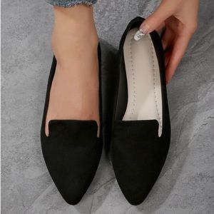 6.5 Shein black flats.